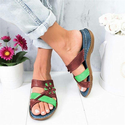 Sandalias florales cómodas