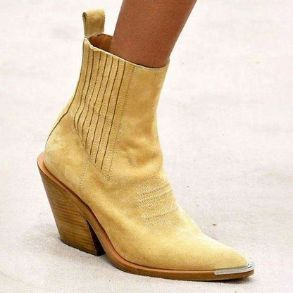 Botas ortopédicas cómodas y elegantes