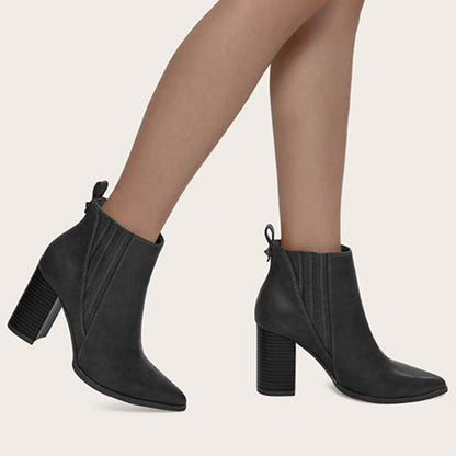 Botas ortopédicas con estilo y sujeción