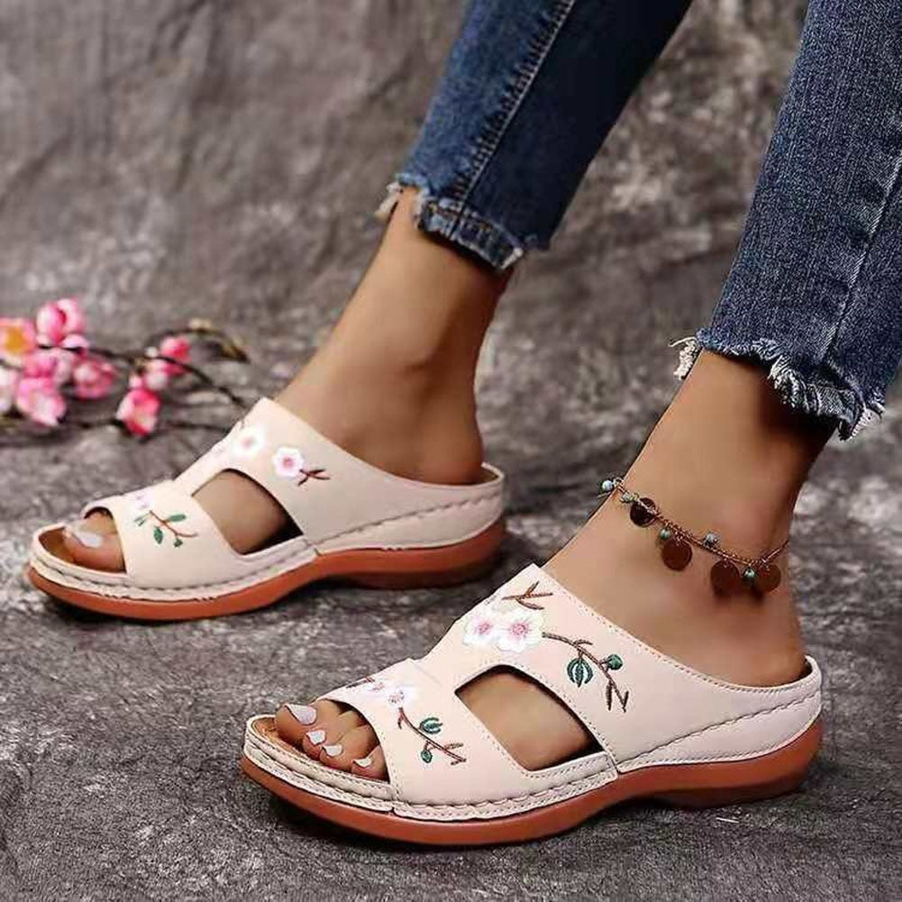 Sandalias con bordado floral para mujer