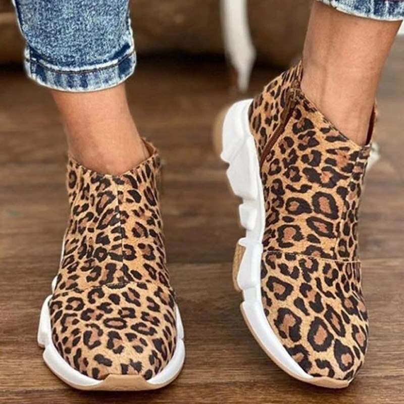 Zapatos ortopédicos de moda y de apoyo