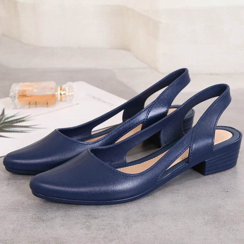 Elegantes sandalias slip-on