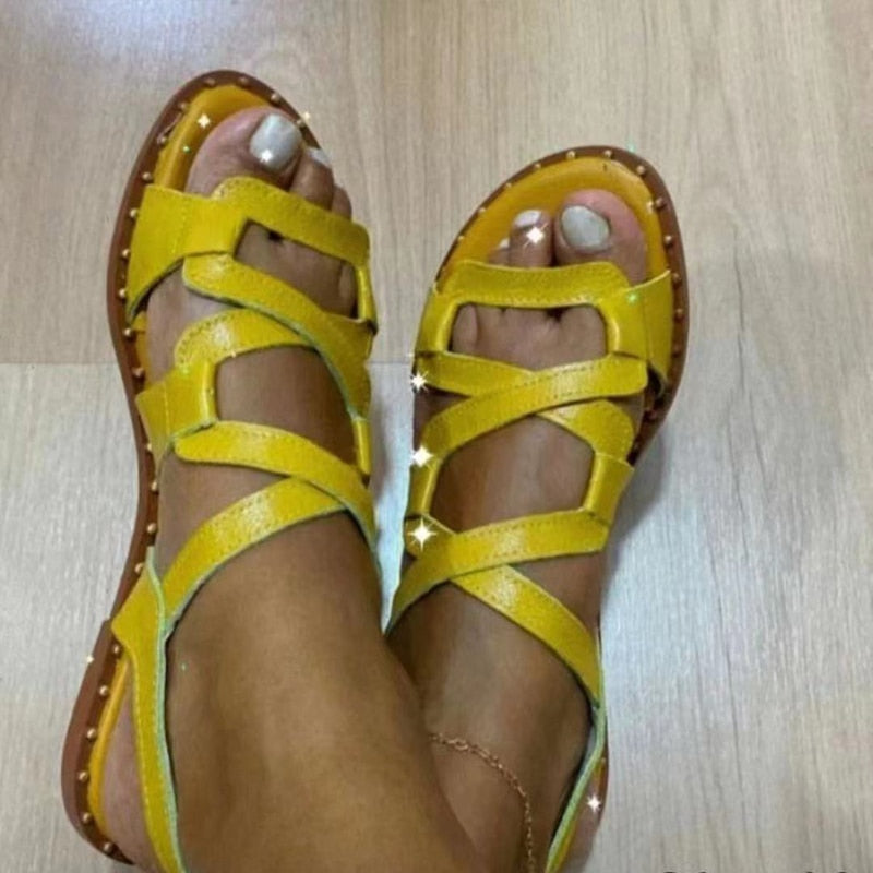 Sandalias de piel con tiras para mujer