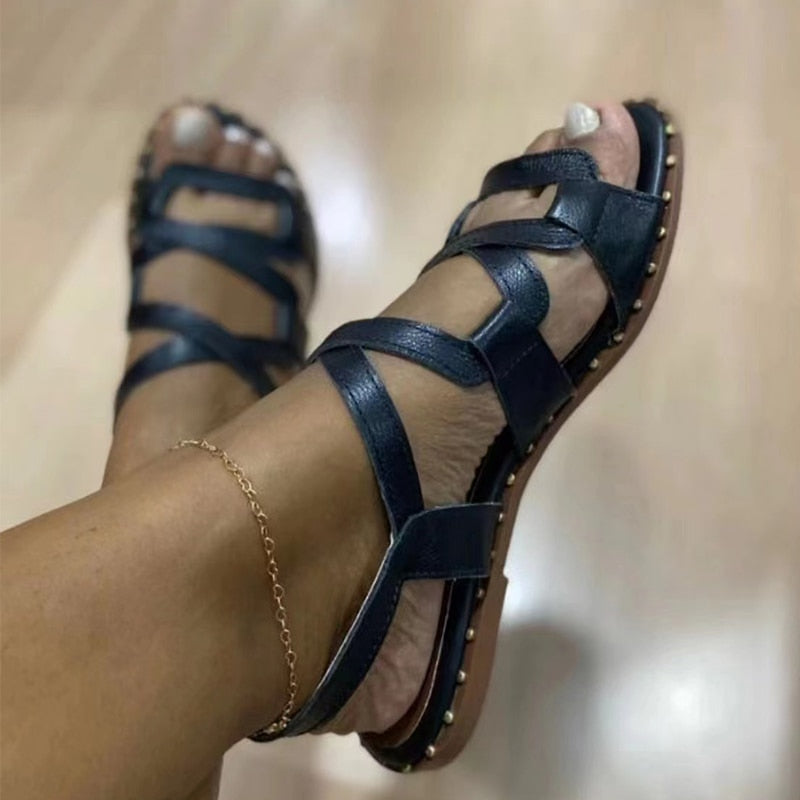 Sandalias de piel con tiras para mujer