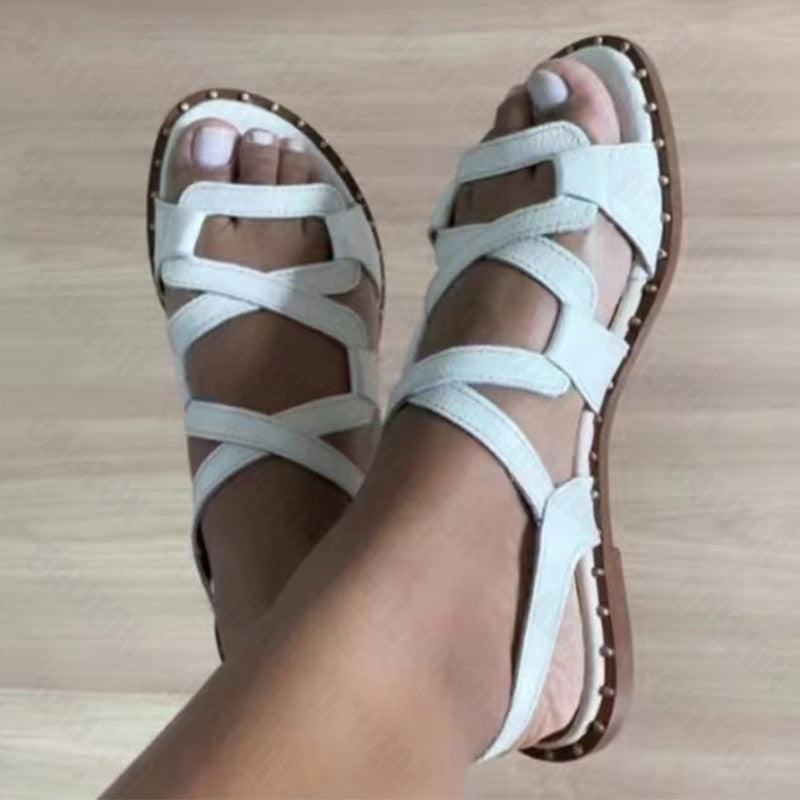 Sandalias de piel con tiras para mujer