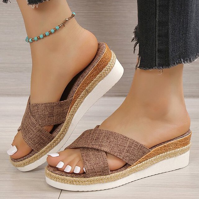 Sandalias ortopédicas, cómodas y modernas