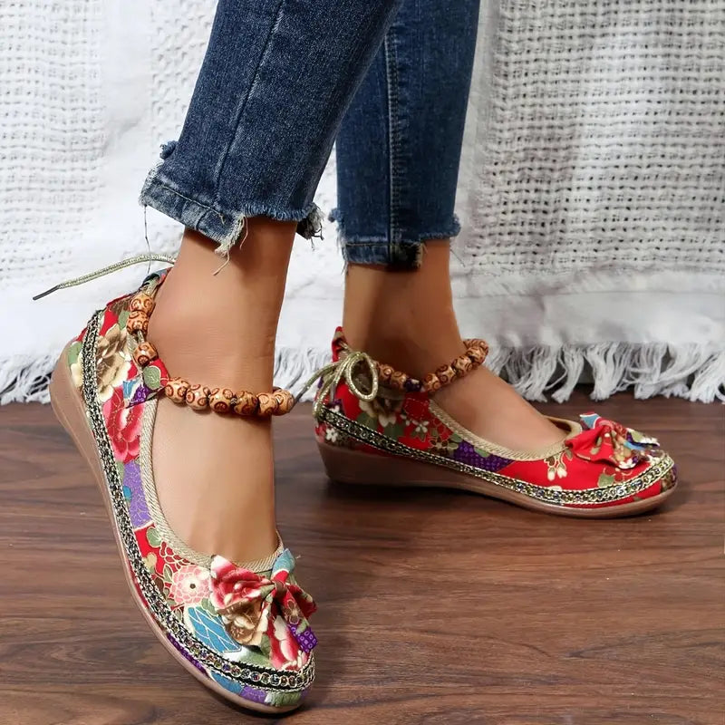 Zapatillas planas de mujer con estampado floral