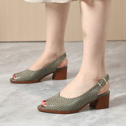 Sandalias de piel para mujer